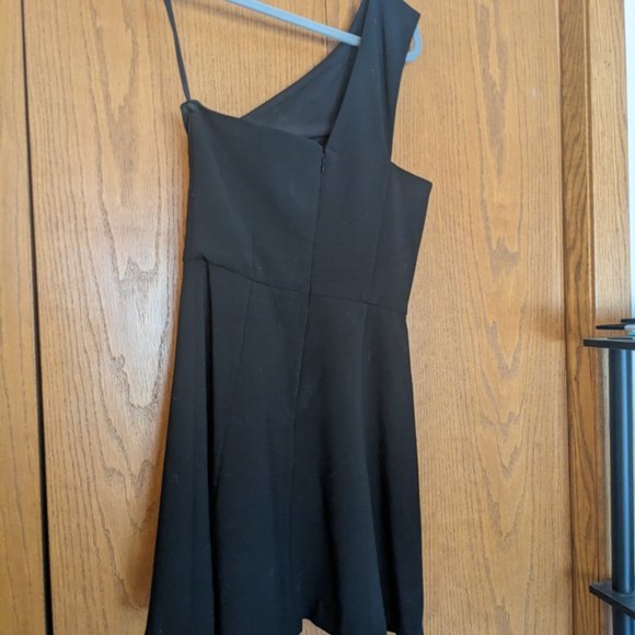 French Connection Black One Shoulder Black Fit and Flare Mini Dress - Picture 3 of 4